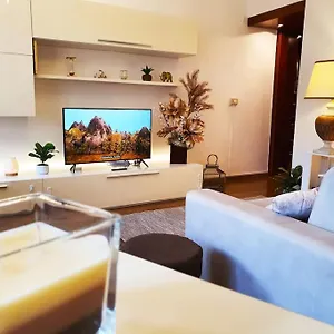  Appartamento King Center 9 Posti Letto- Grande Terrazza - 2 Bagni Privati